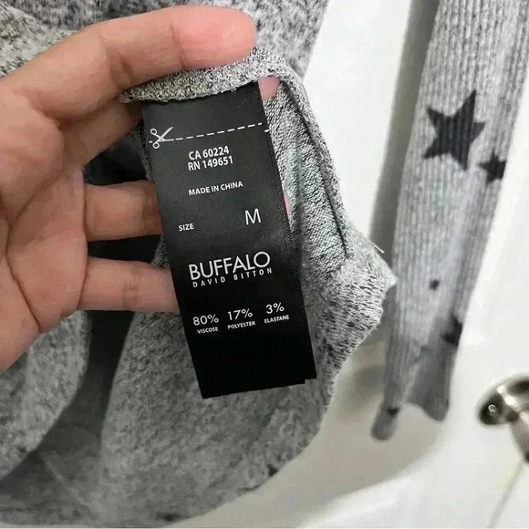 BUFFALO DAVID BITTON Gray and Dark Gray Stars long sleeve Sweater | size medium - Picture 5 of 8